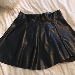 Girls faux leather skirt